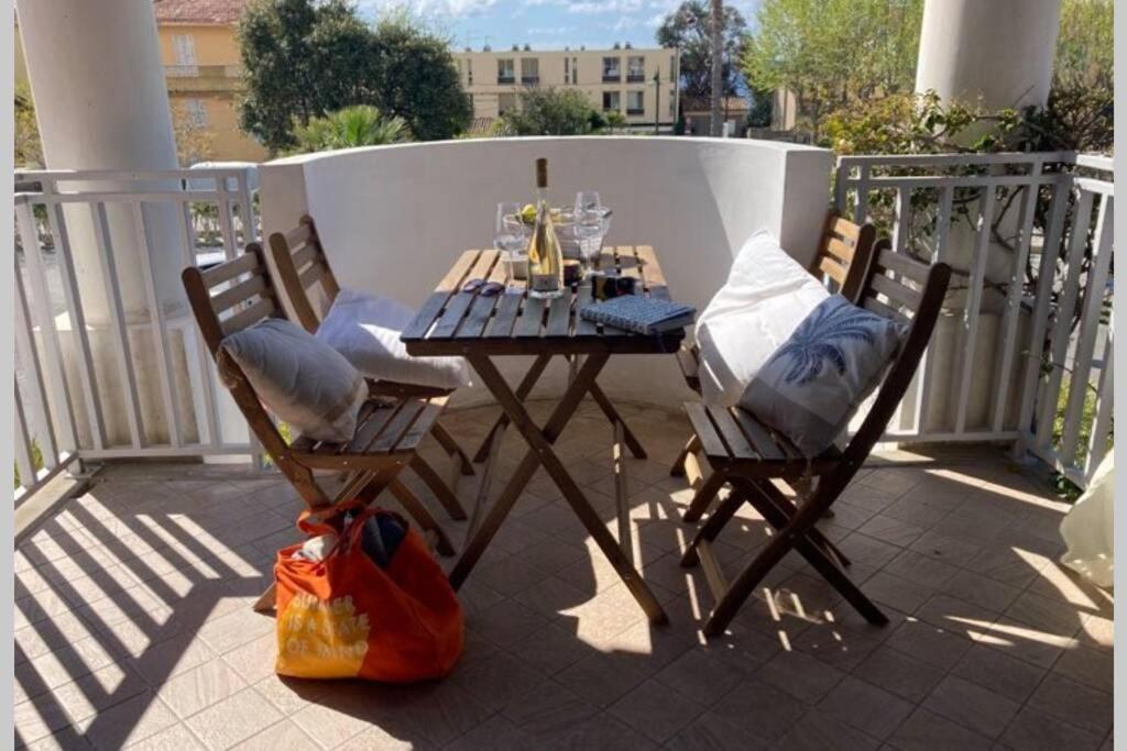 Magnifique Studio A 50M De La Plage De Cavaliere - Studio Tamarindo Ле-Лаванду Экстерьер фото